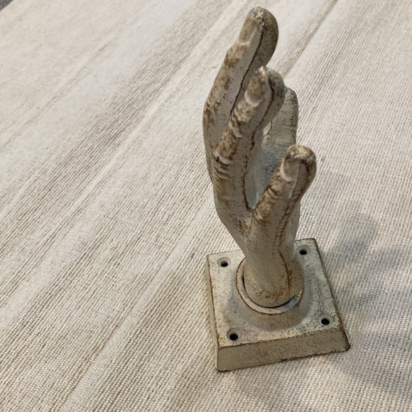 Vintage cast-iron hand and hanger - Picture 4 of 8